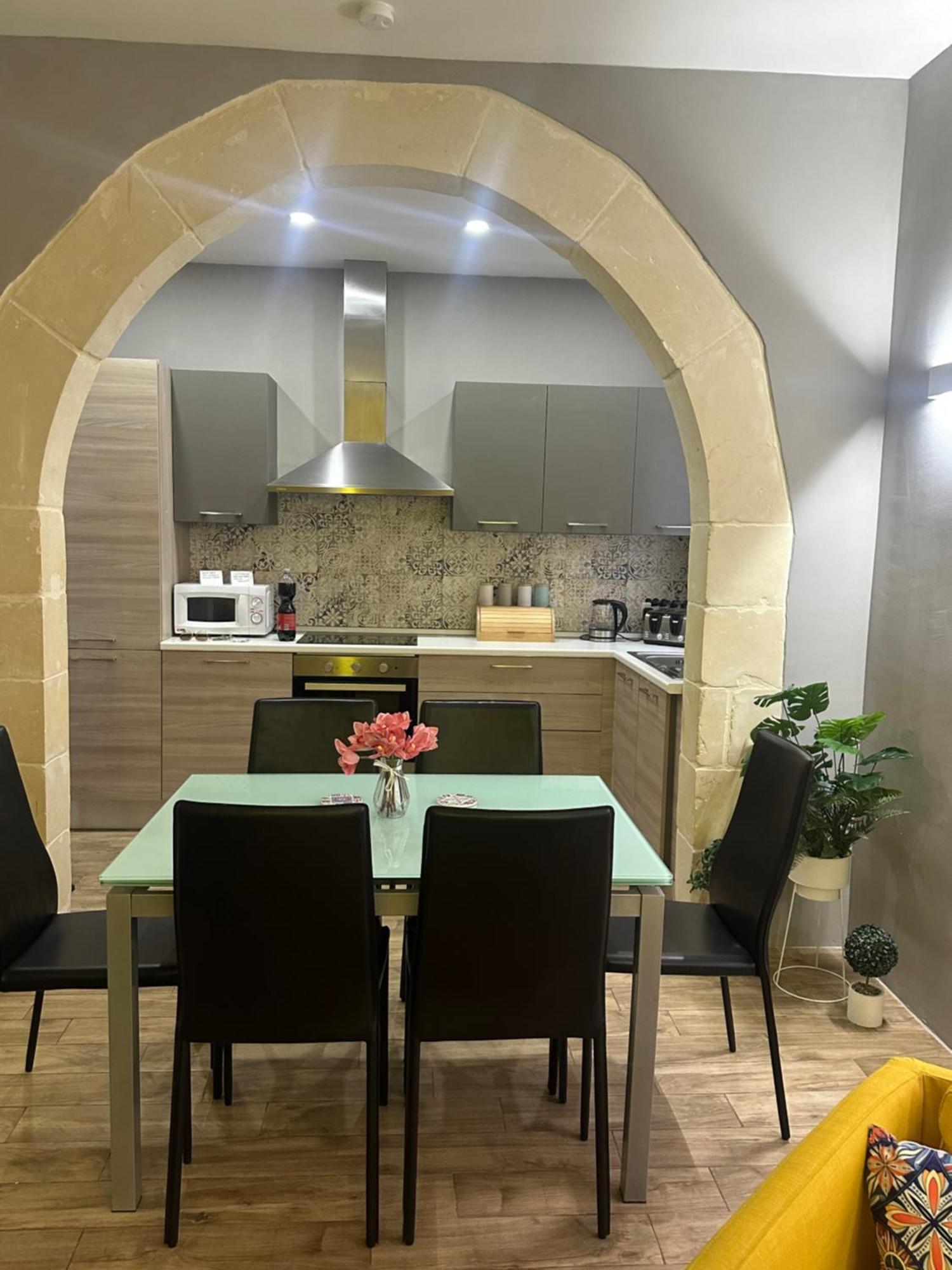 Ritz Gozo * Marsalforn